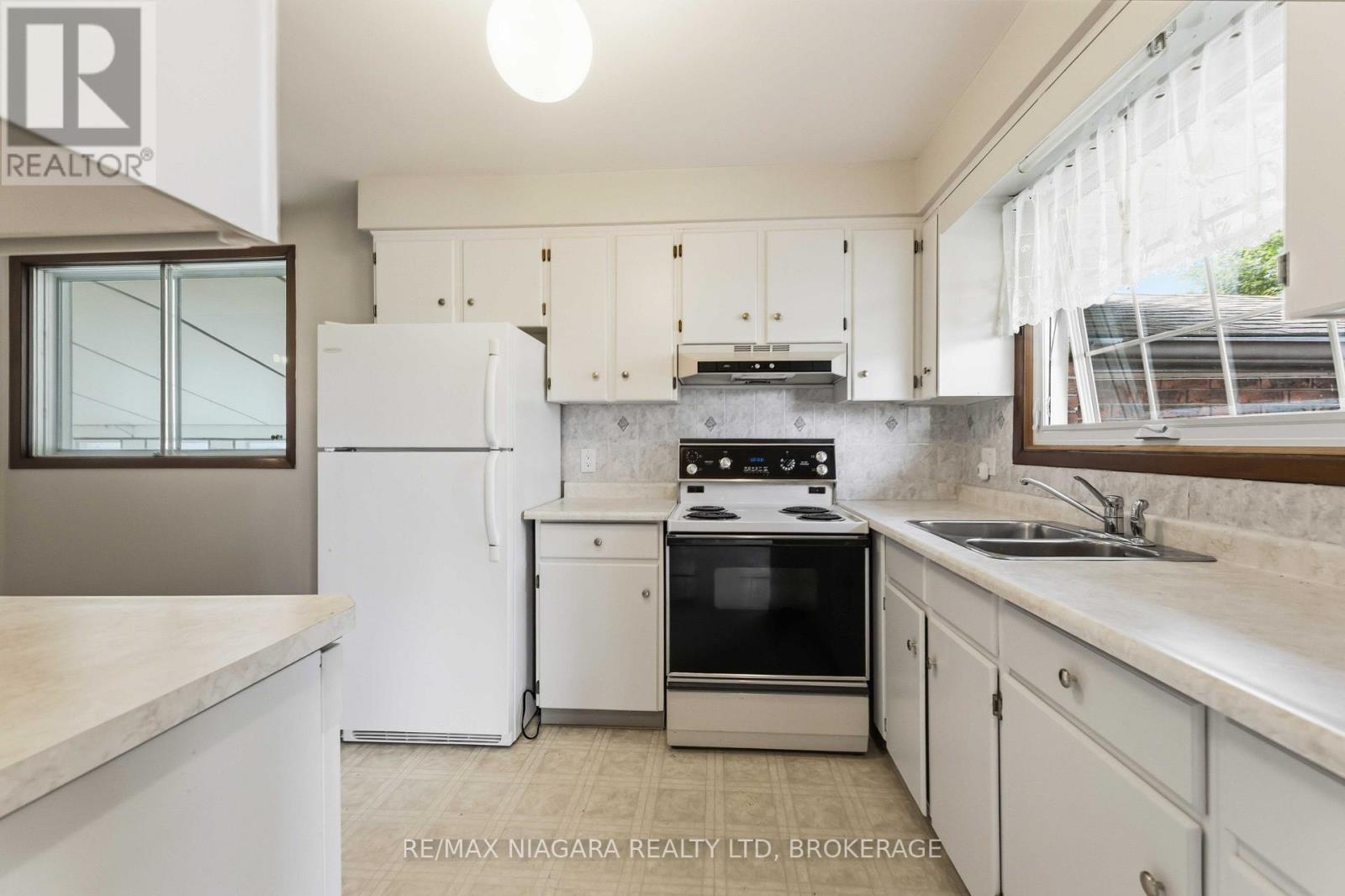 34 Royal Road, Port Colborne, Ontario  L3K 4A9 - Photo 6 - X13786012