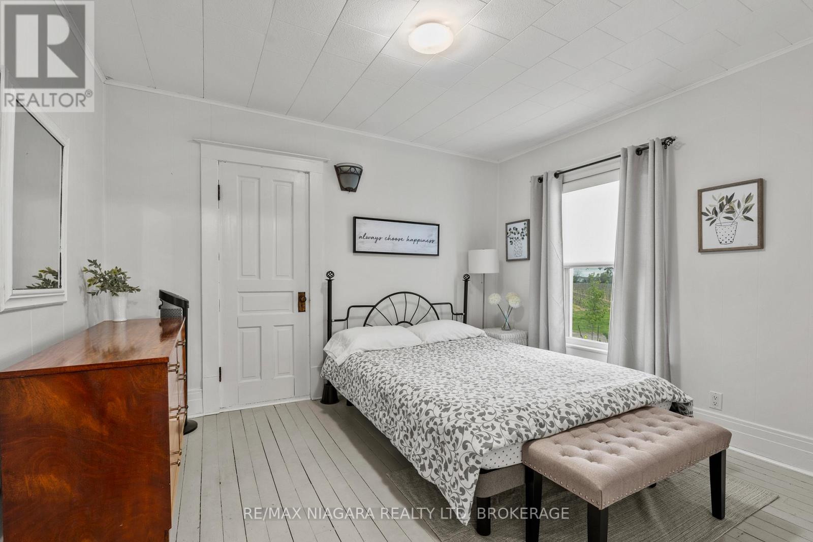 1068 Niagara Stone Road, Niagara-On-The-Lake, Ontario  L0S 1J0 - Photo 21 - X13786646