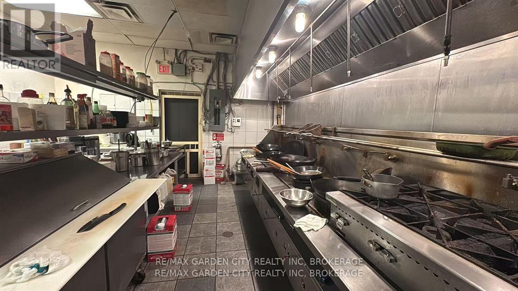 7 - 100 Fourth Avenue, St. Catharines, Ontario  L2S 3Z5 - Photo 14 - X13787008
