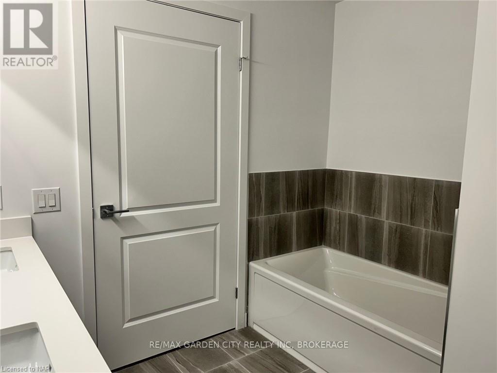 213 - 7549b Kalar Road, Niagara Falls, Ontario  L2H 0X2 - Photo 19 - X13787134