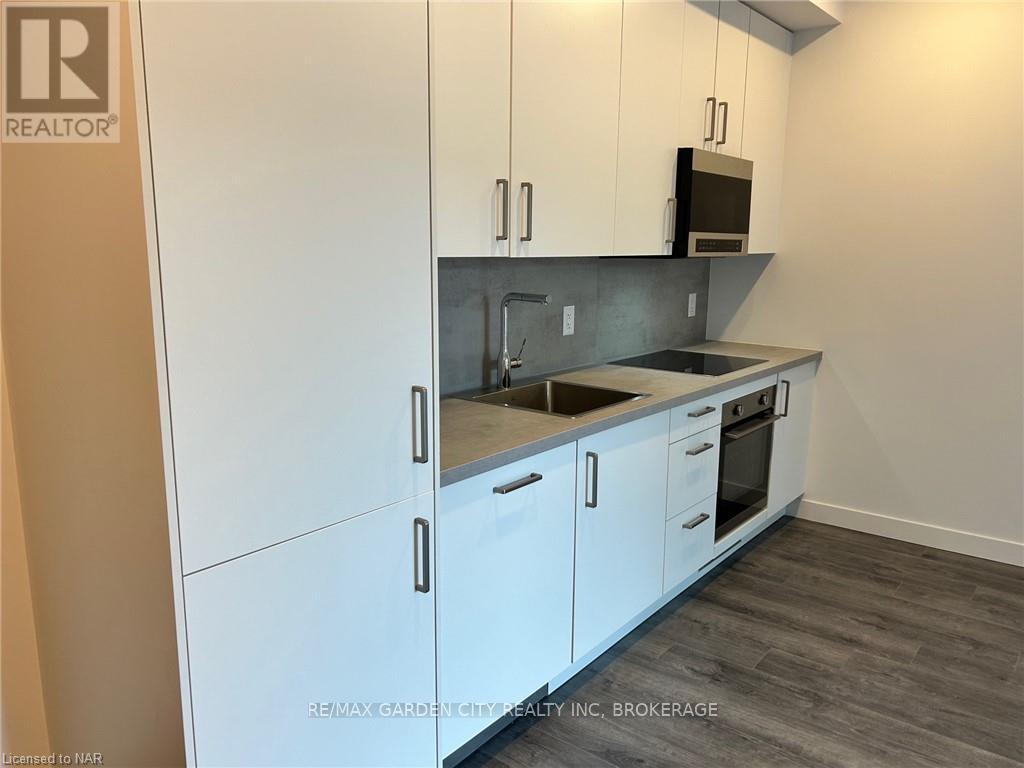 213 - 7549b Kalar Road, Niagara Falls, Ontario  L2H 0X2 - Photo 3 - X13787134