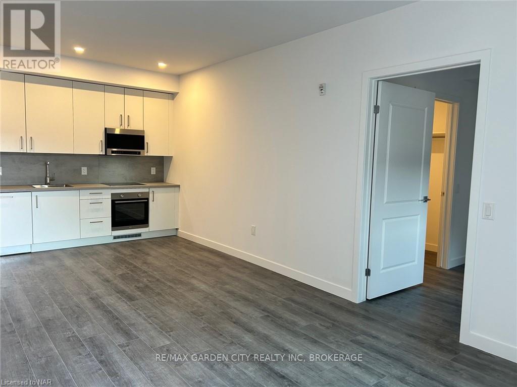 213 - 7549b Kalar Road, Niagara Falls, Ontario  L2H 0X2 - Photo 5 - X13787134