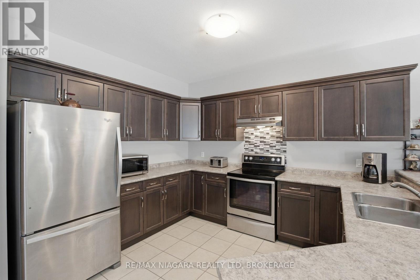 3563 Dominion Road, Fort Erie, Ontario  L0S 1N0 - Photo 11 - X13787238