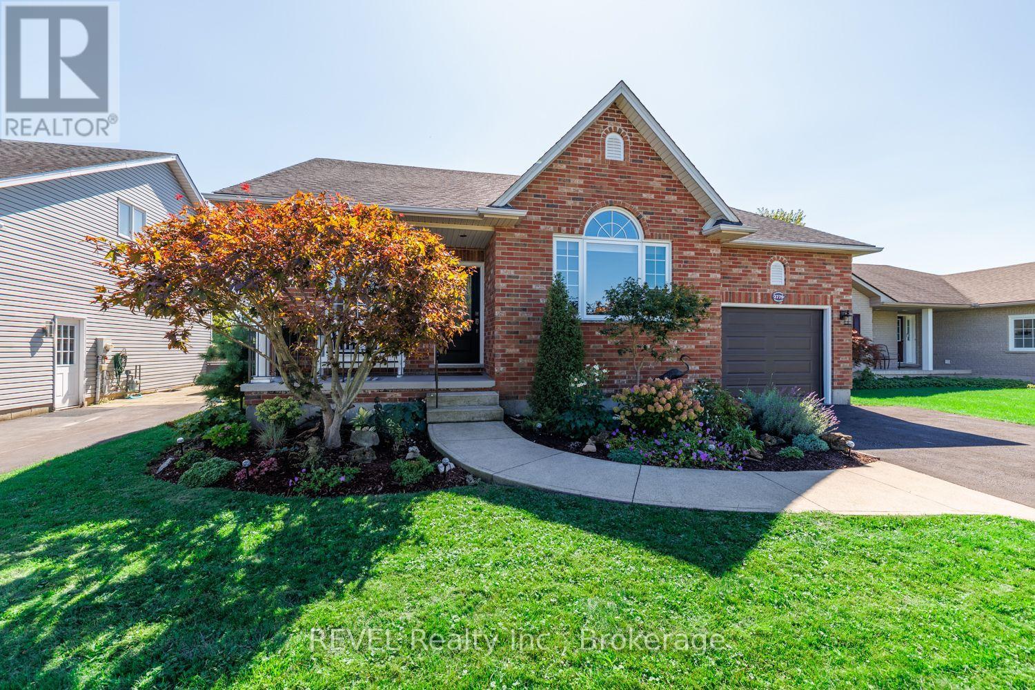 2779 Baker Road, Fort Erie, Ontario  L0S 1S0 - Photo 3 - X13787428