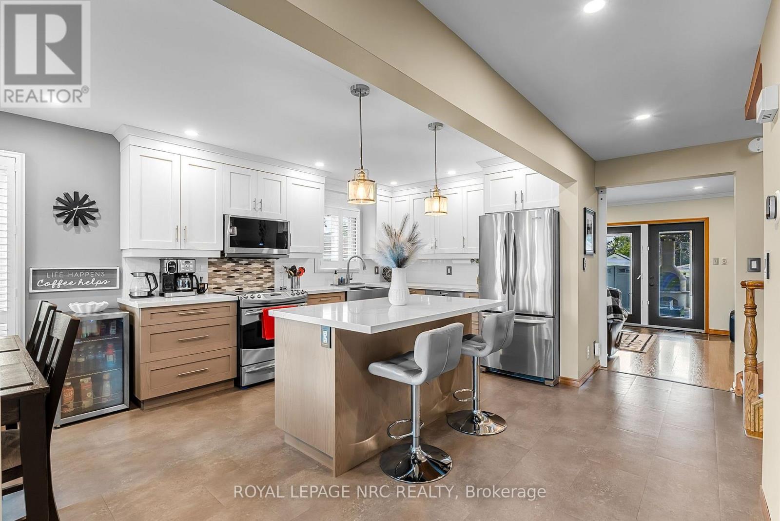 77 St. Augustine Drive, St. Catharines, Ontario  L2P 3V7 - Photo 6 - X13787748