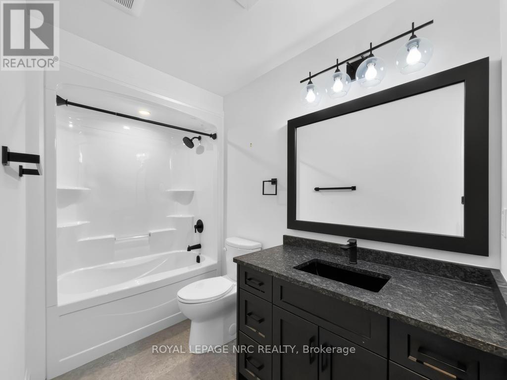 14 Charlotte Court, Welland, Ontario  L3C 1P5 - Photo 27 - X13788244