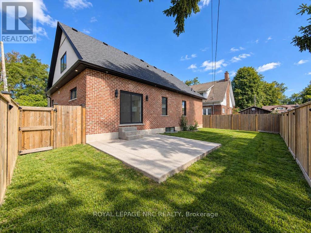 14 Charlotte Court, Welland, Ontario  L3C 1P5 - Photo 38 - X13788244