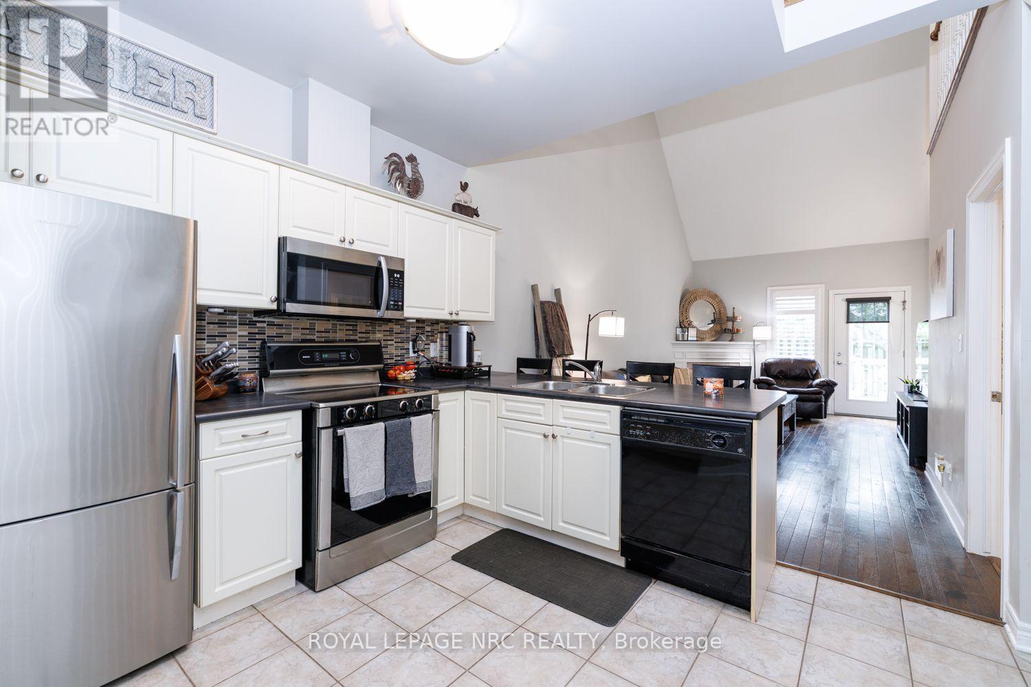 9 - 8142 Costabile Drive, Niagara Falls, Ontario  L2H 3M3 - Photo 7 - X13788714