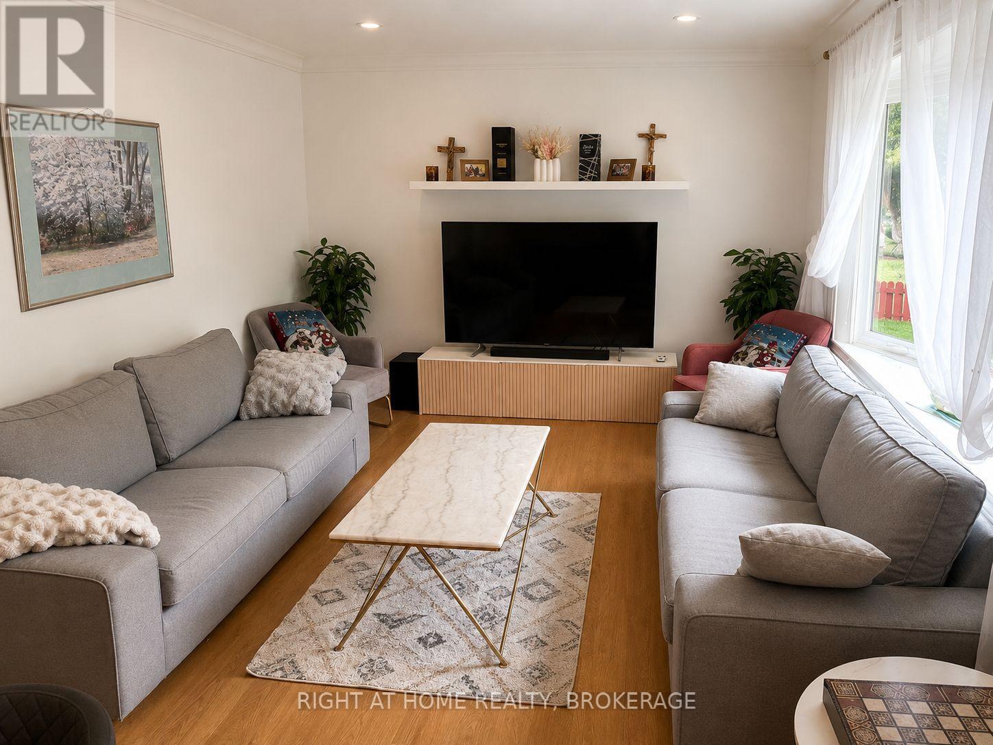 19 White Street, St. Catharines, Ontario  L2N 1Z3 - Photo 3 - X13788882