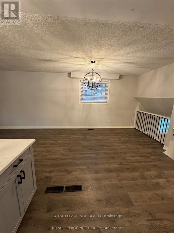 7 Blue Spruce Court, St. Catharines, Ontario  L2N 4E6 - Photo 8 - X13788914