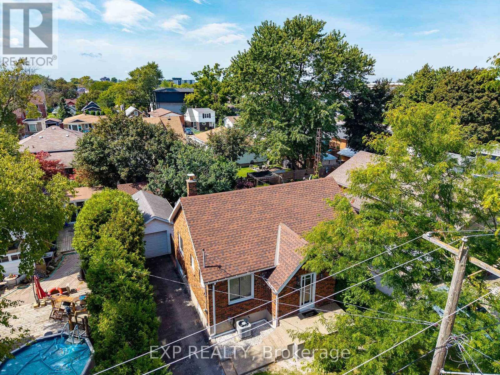 61 Marmora Street, St. Catharines, Ontario  L2P 3C2 - Photo 3 - X13788982