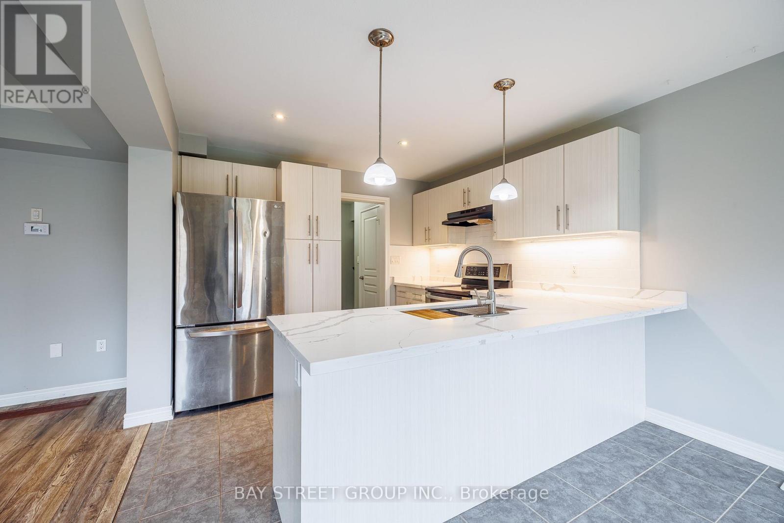 7752 Willey Street, Niagara Falls, Ontario  L2G 0H2 - Photo 6 - X13789228