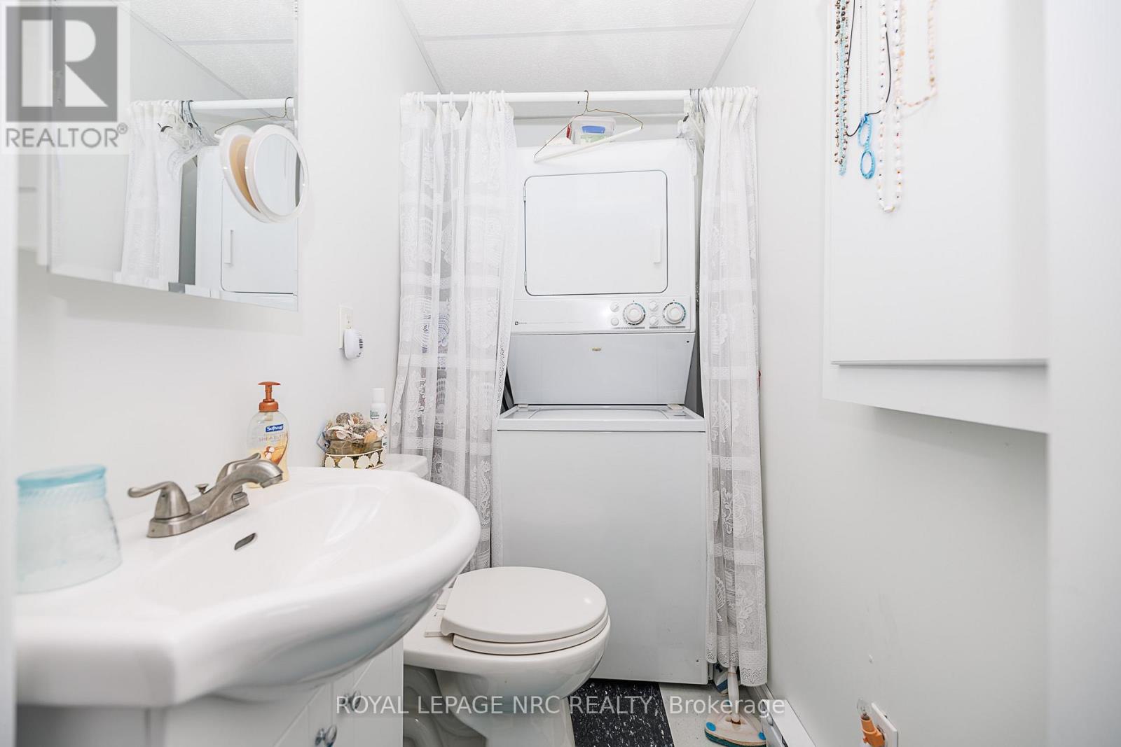 3840 Terrace Lane, Fort Erie, Ontario  L0S 1B0 - Photo 14 - X13789492
