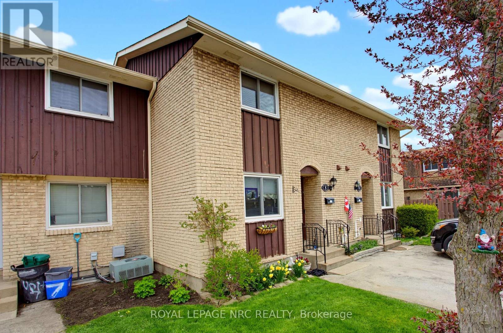 8 - 50 Lakeshore Road, St. Catharines, Ontario  L2N 6P8 - Photo 2 - X13789694
