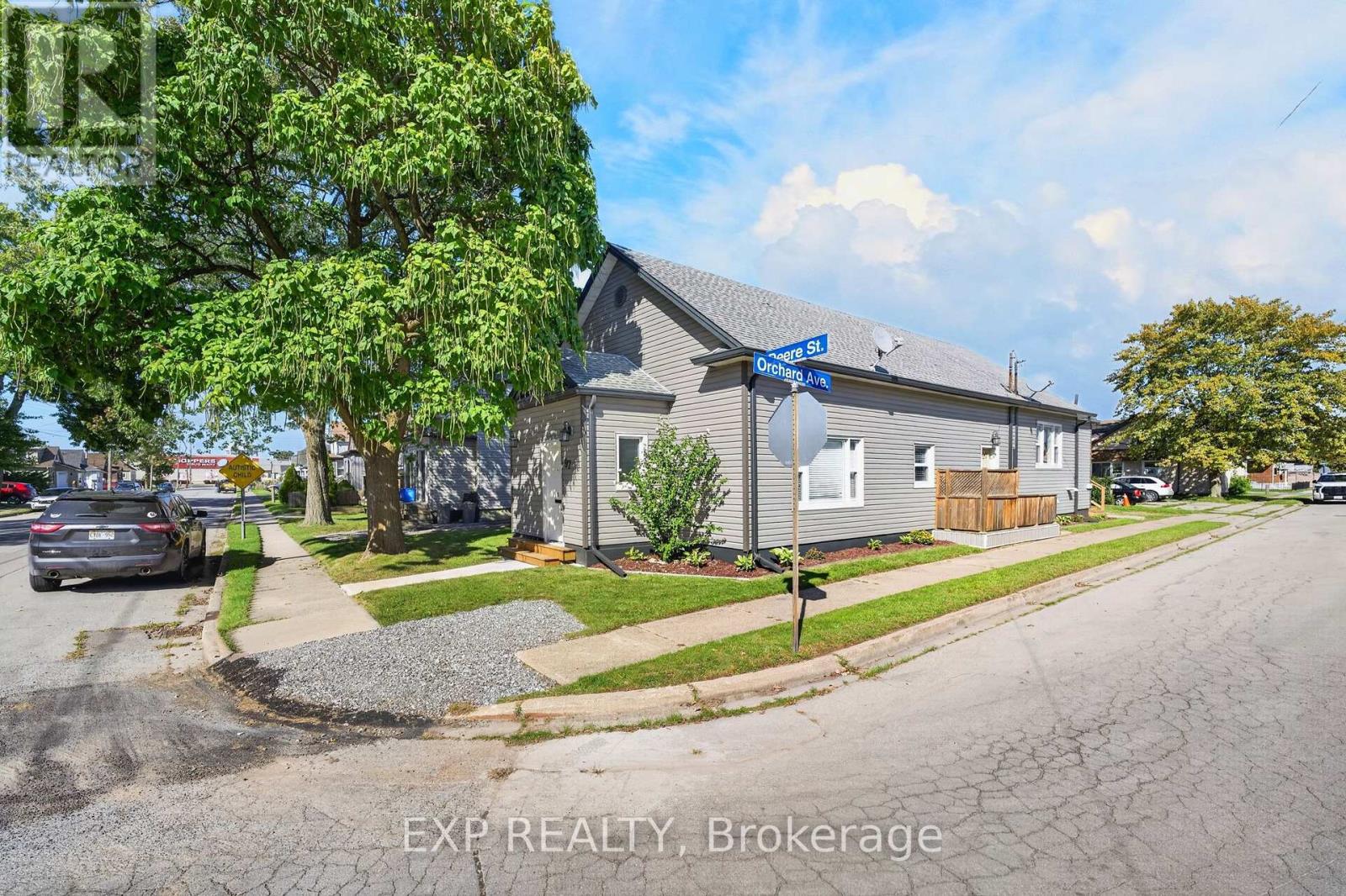 97 Deere Street, Welland, Ontario  L3B 2L7 - Photo 2 - X13789852