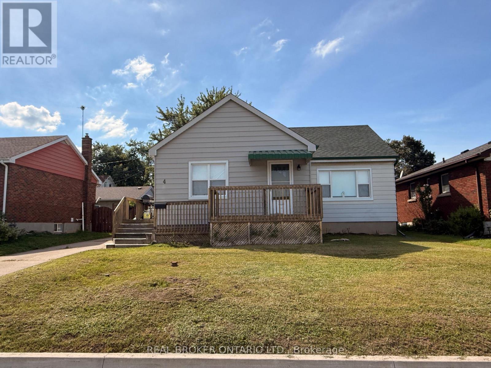 4 CONLON CRESCENT, Thorold, Ontario