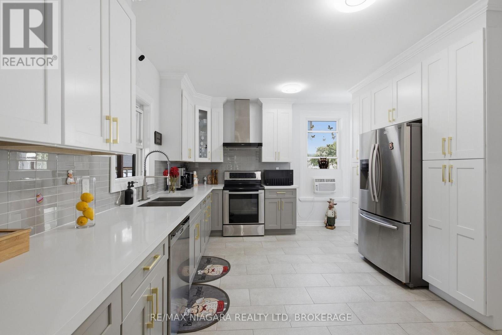 4291 Simcoe Street, Niagara Falls, Ontario  L2E 1T5 - Photo 12 - X13793358