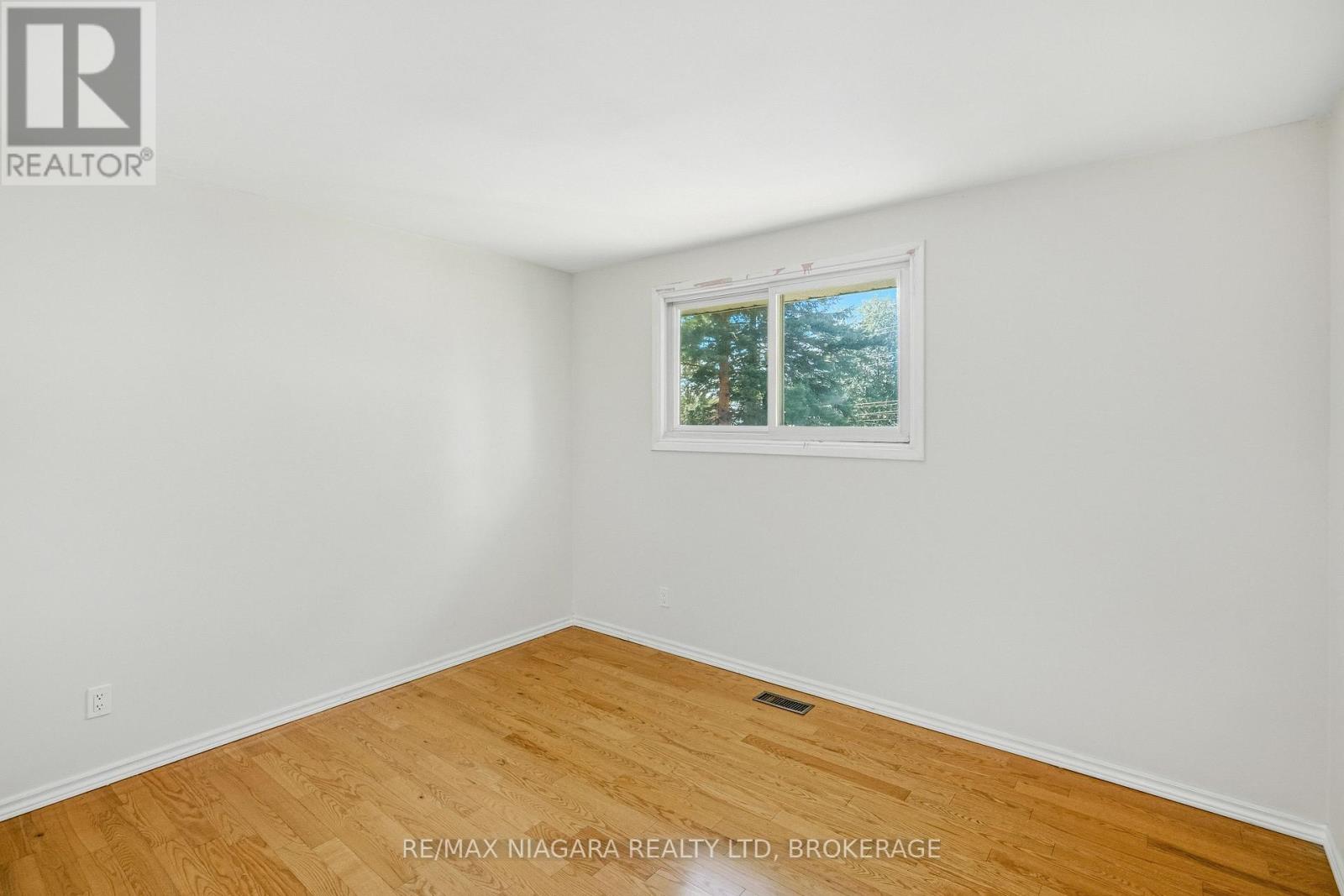 71 Glenayr Place, Welland, Ontario  L3C 3M6 - Photo 19 - X13793618