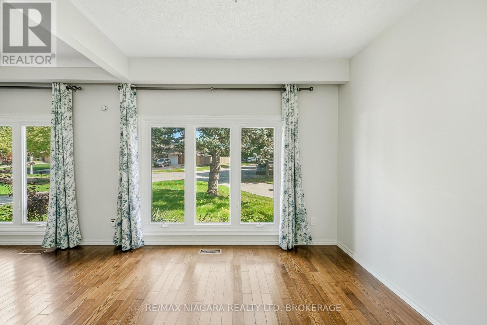 71 Glenayr Place, Welland, Ontario  L3C 3M6 - Photo 9 - X13793618