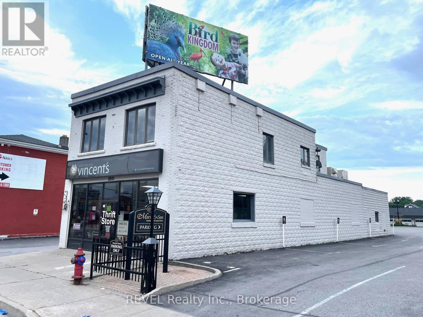 5970 Lundys Lane, Niagara Falls, Ontario  L2G 5Z7 - Photo 2 - X13793910