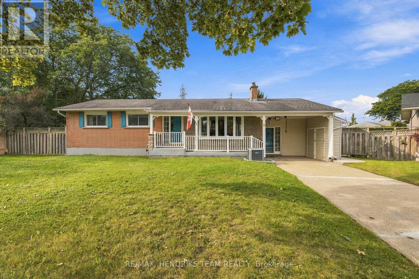 6 Glengrove Circle, St. Catharines, Ontario  L2T 2Y9 - Photo 3 - X13794210