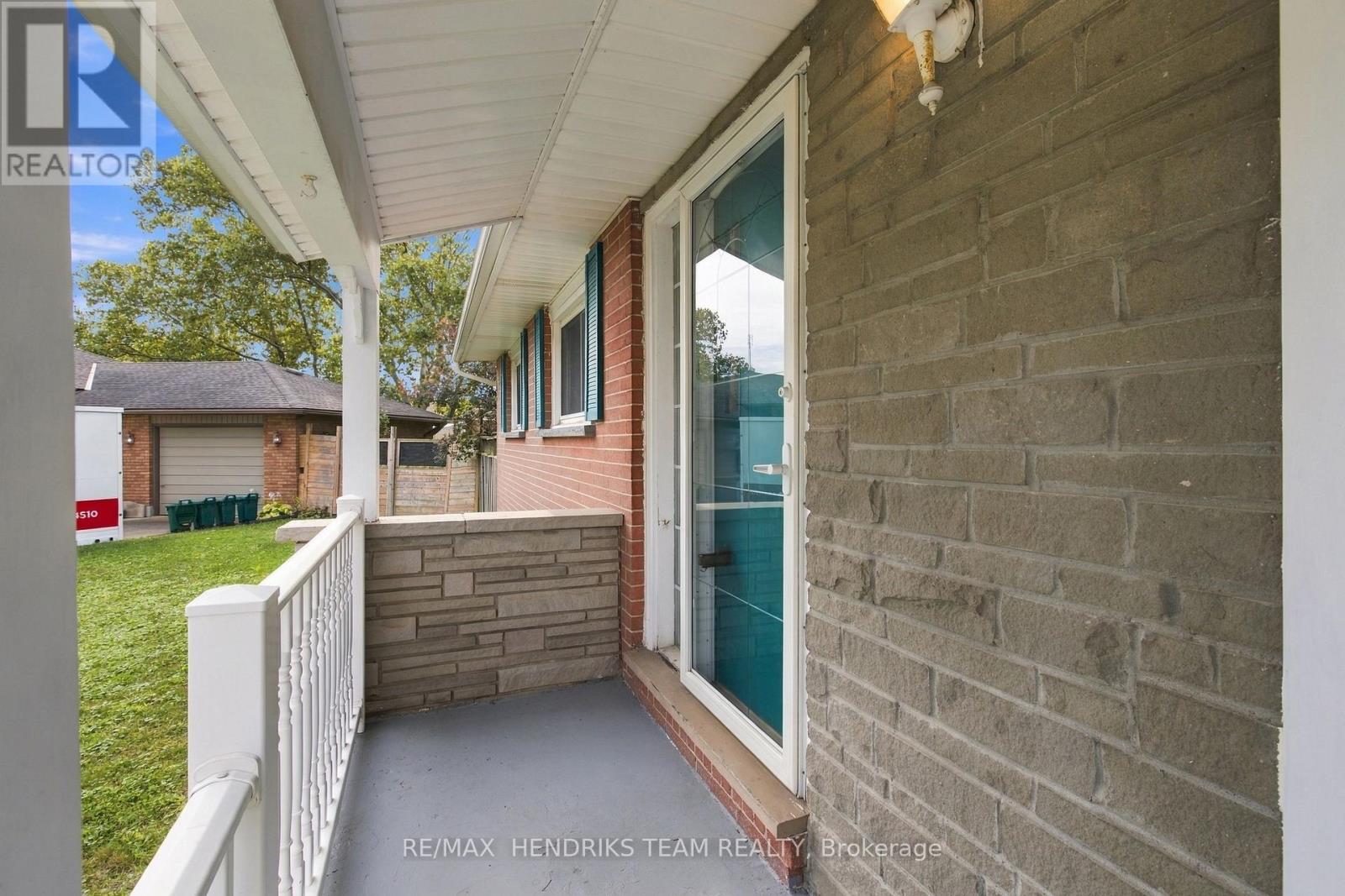 6 Glengrove Circle, St. Catharines, Ontario  L2T 2Y9 - Photo 5 - X13794210
