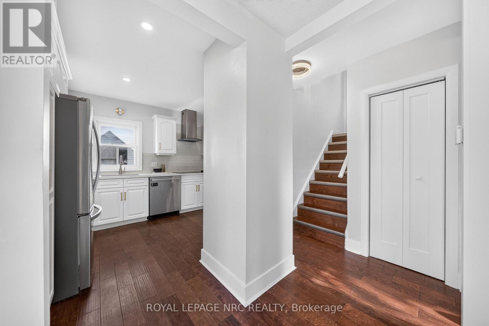 12 Admiral Road, St. Catharines, Ontario  L2P 1G5 - Photo 17 - X13794458