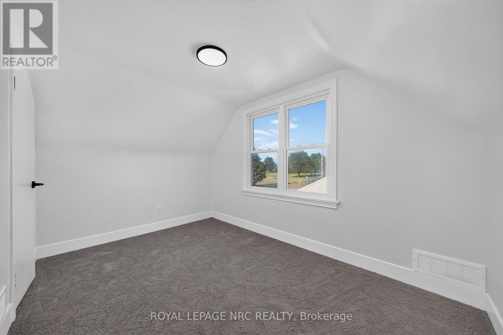 12 Admiral Road, St. Catharines, Ontario  L2P 1G5 - Photo 29 - X13794458