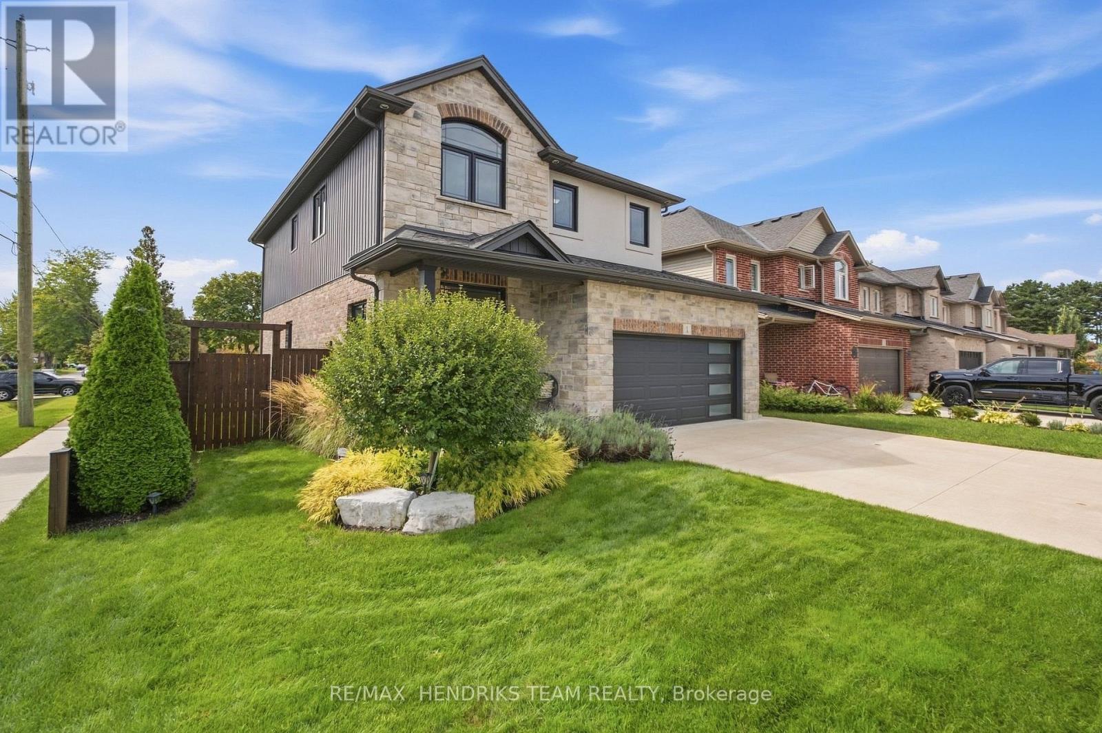 1 Olde School Court, St. Catharines, Ontario  L2N 0B1 - Photo 4 - X13794462