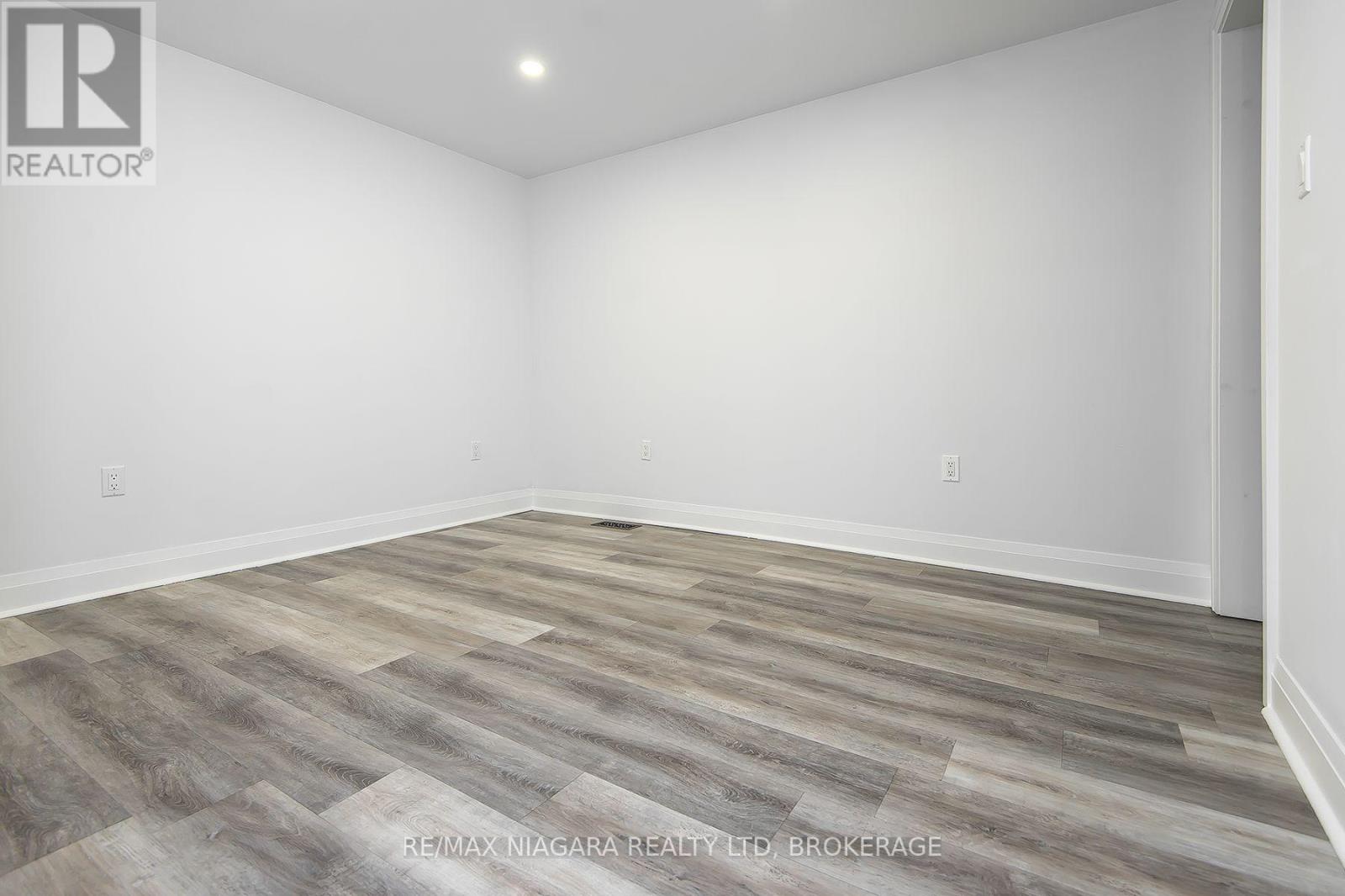 120 Main Street W, Port Colborne, Ontario  L3K 3V2 - Photo 18 - X13794530