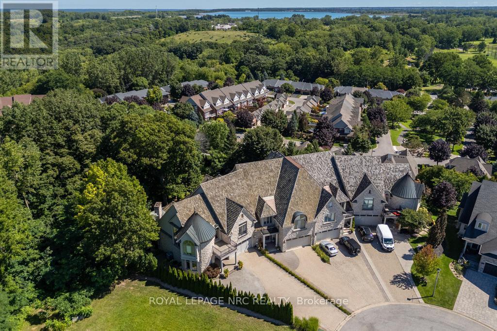 6399 Pinestone Road, Niagara Falls, Ontario  L2J 4L1 - Photo 2 - X13795716