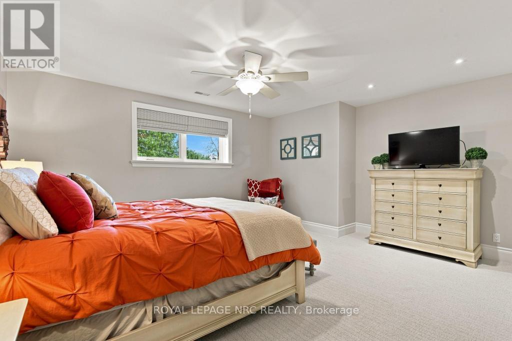 6399 Pinestone Road, Niagara Falls, Ontario  L2J 4L1 - Photo 38 - X13795716