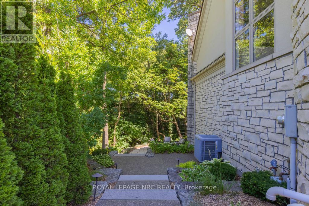 6399 Pinestone Road, Niagara Falls, Ontario  L2J 4L1 - Photo 44 - X13795716