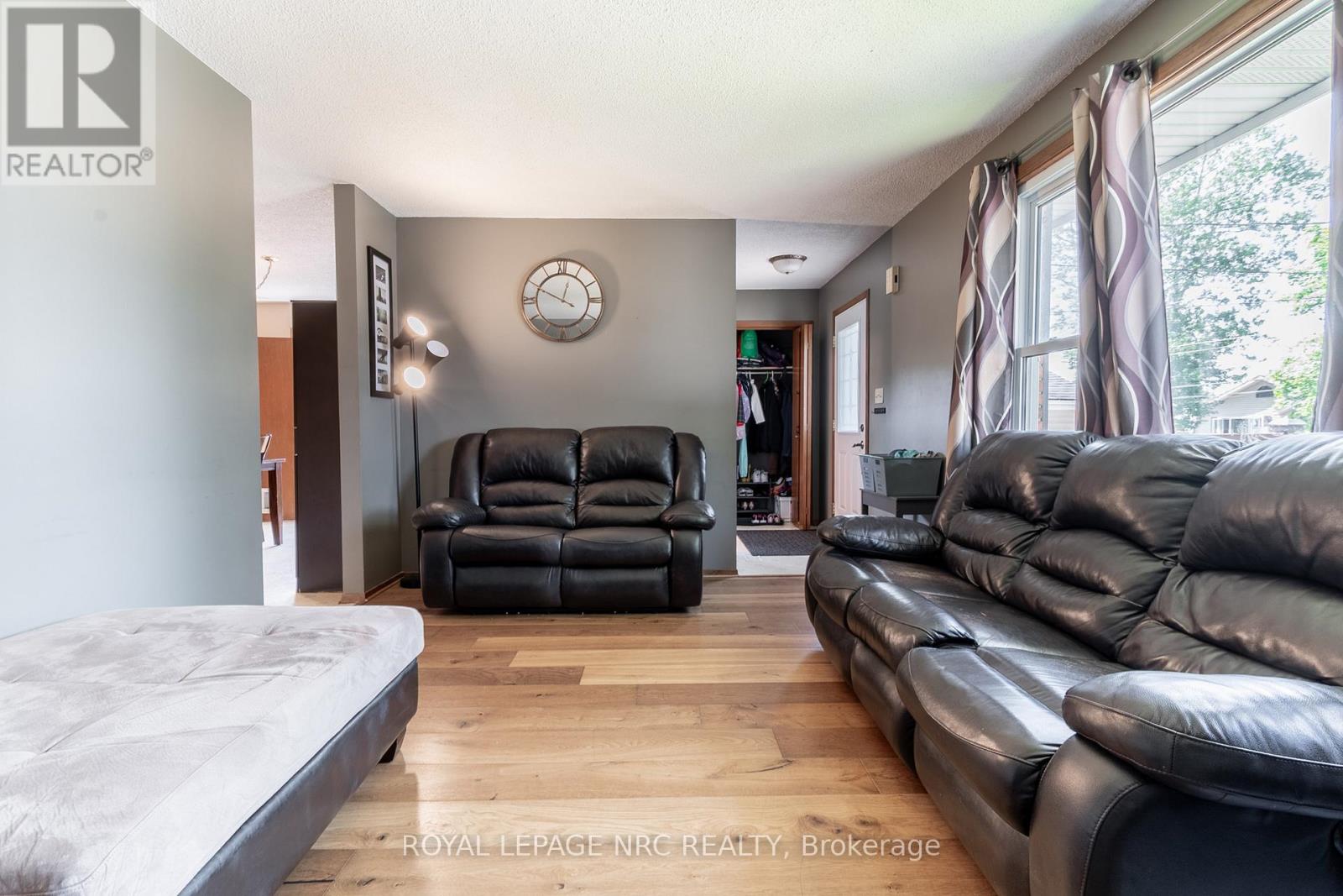 62 Lillian Place, Fort Erie, Ontario  L2A 5M2 - Photo 9 - X13795864