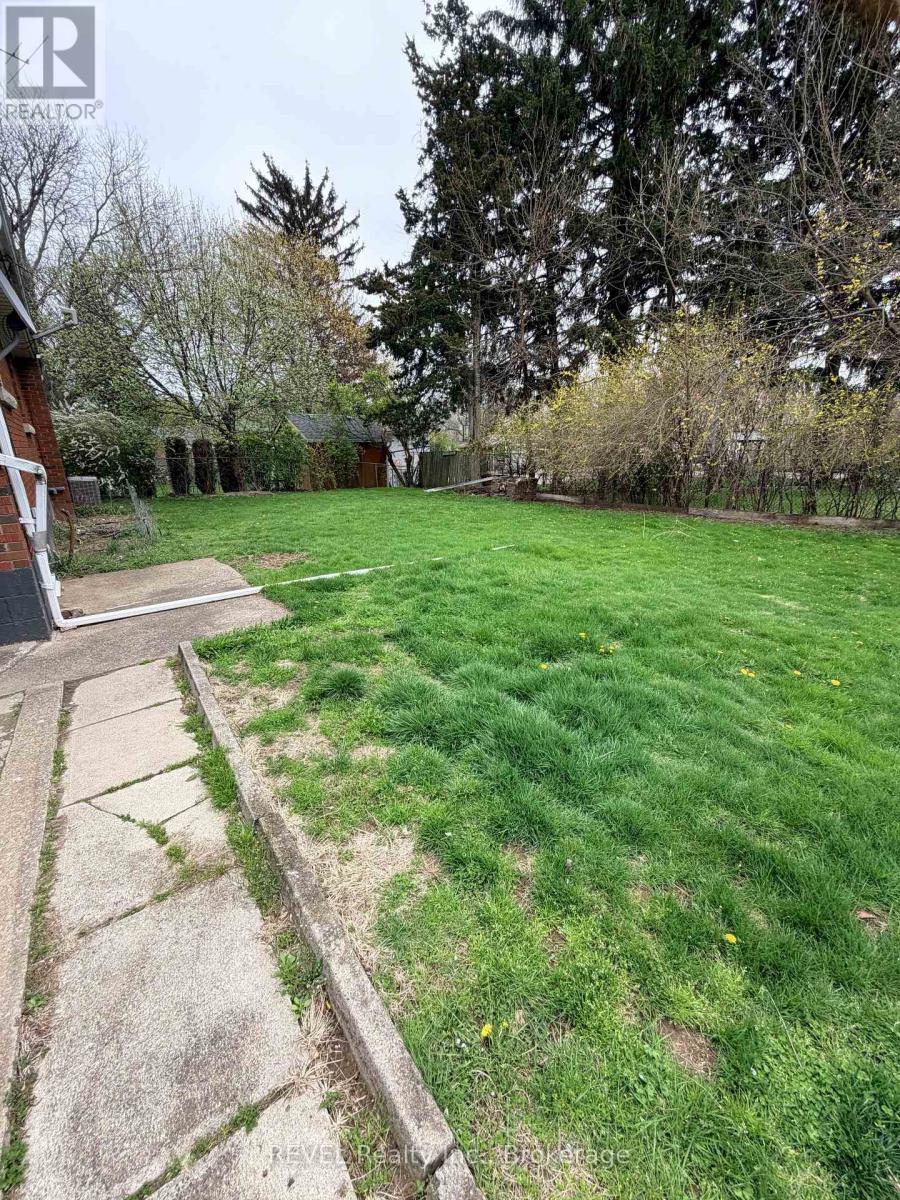 5974 Scott Street E, Niagara Falls, Ontario  L2E 3B4 - Photo 8 - X13797030