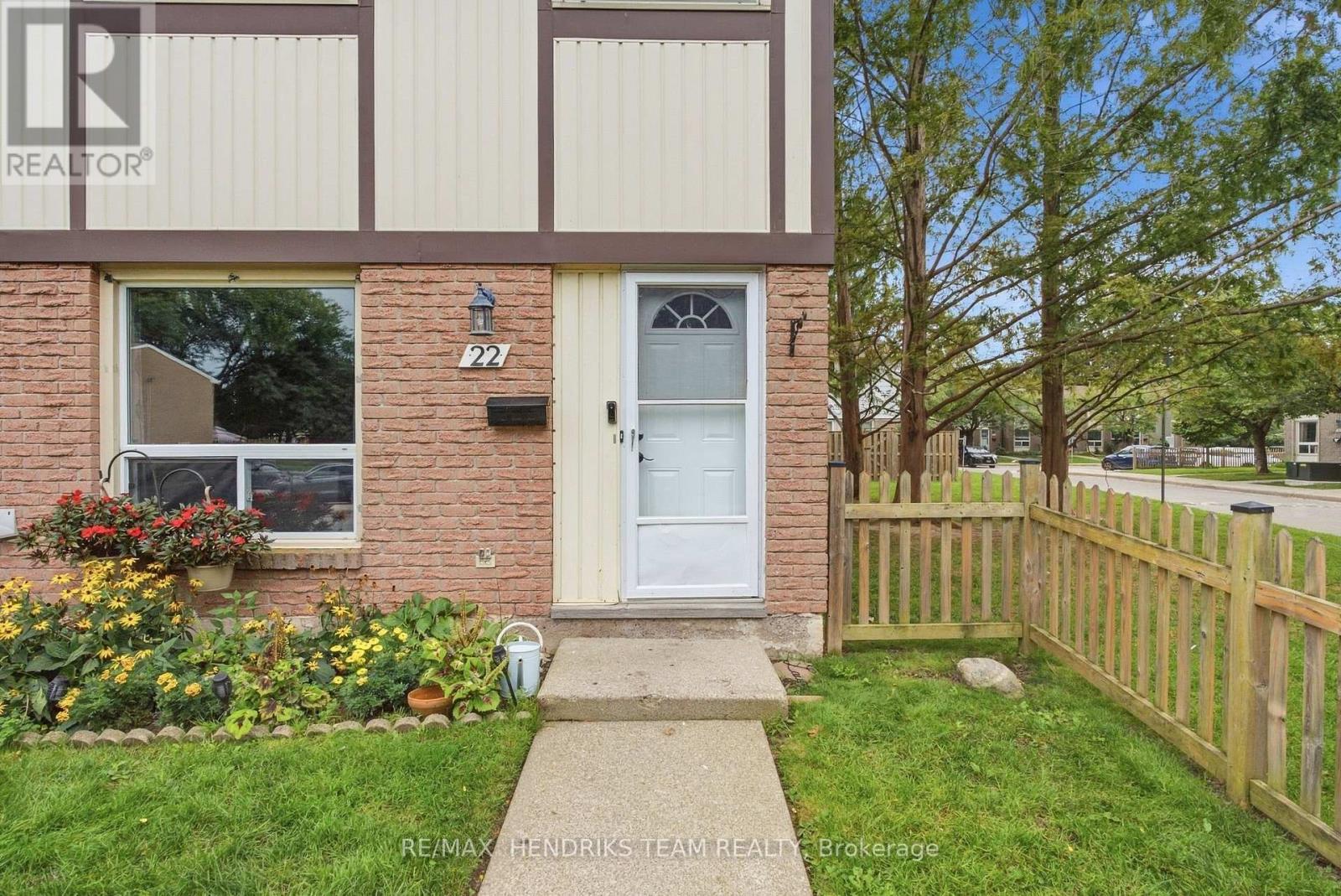 22 - 25 Linfield Drive, St. Catharines, Ontario  L2N 5T7 - Photo 3 - X13798054