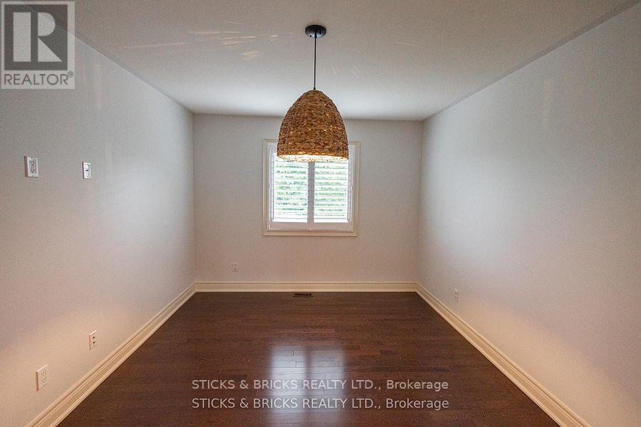 6415 Christopher Crescent, Niagara Falls, Ontario  L2H 0B3 - Photo 21 - X13798184