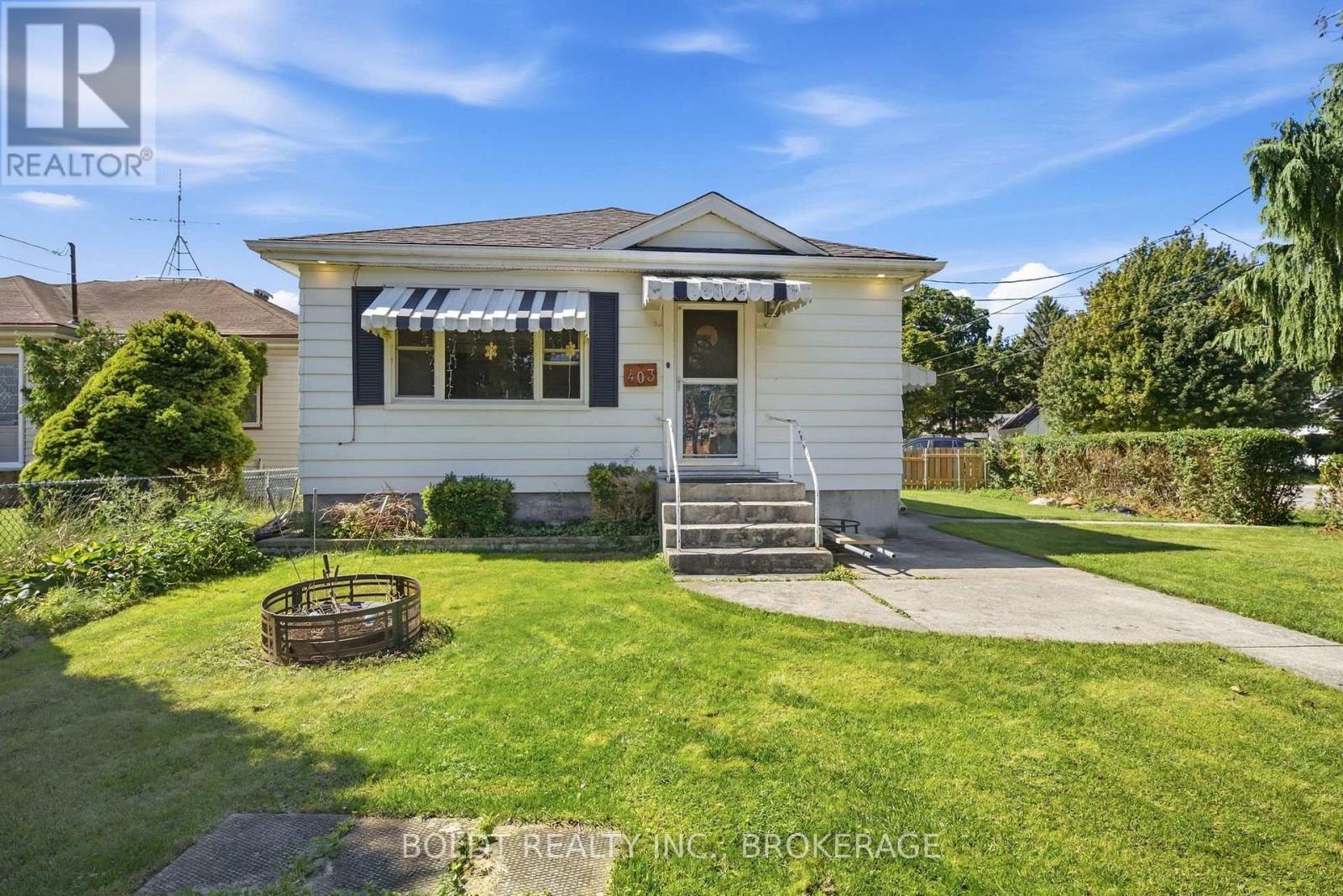 UPPER - 403 GRANTHAM AVENUE, St. Catharines, Ontario