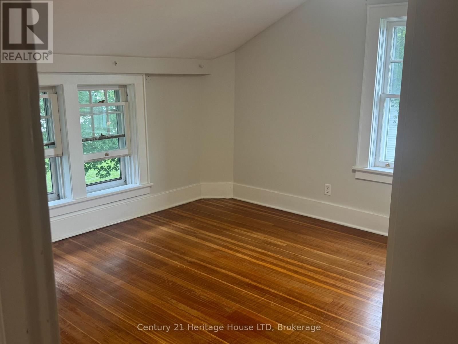 2 - 3445 Garrison Road, Fort Erie, Ontario  L0S 1N0 - Photo 2 - X13798772