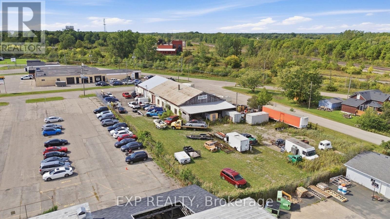 77 Bowden Street, Fort Erie, Ontario  L2A 6P7 - Photo 4 - X13799244