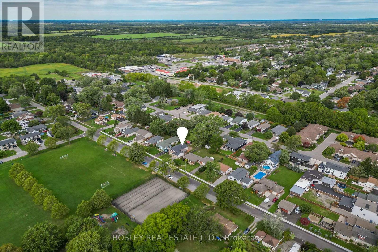 3772 Elm Street, Fort Erie, Ontario  L0S 1N0 - Photo 2 - X13799456