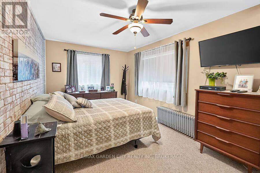 91 Main Street E, Grimsby, Ontario  L3M 1N6 - Photo 12 - X13799484