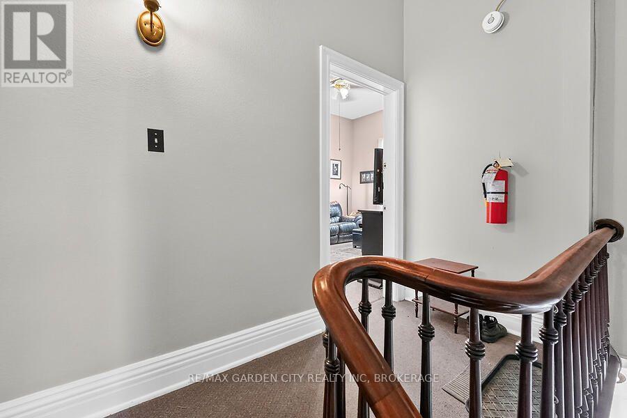 91 Main Street E, Grimsby, Ontario  L3M 1N6 - Photo 20 - X13799484