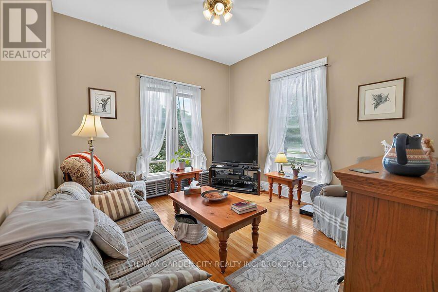 91 Main Street E, Grimsby, Ontario  L3M 1N6 - Photo 30 - X13799484