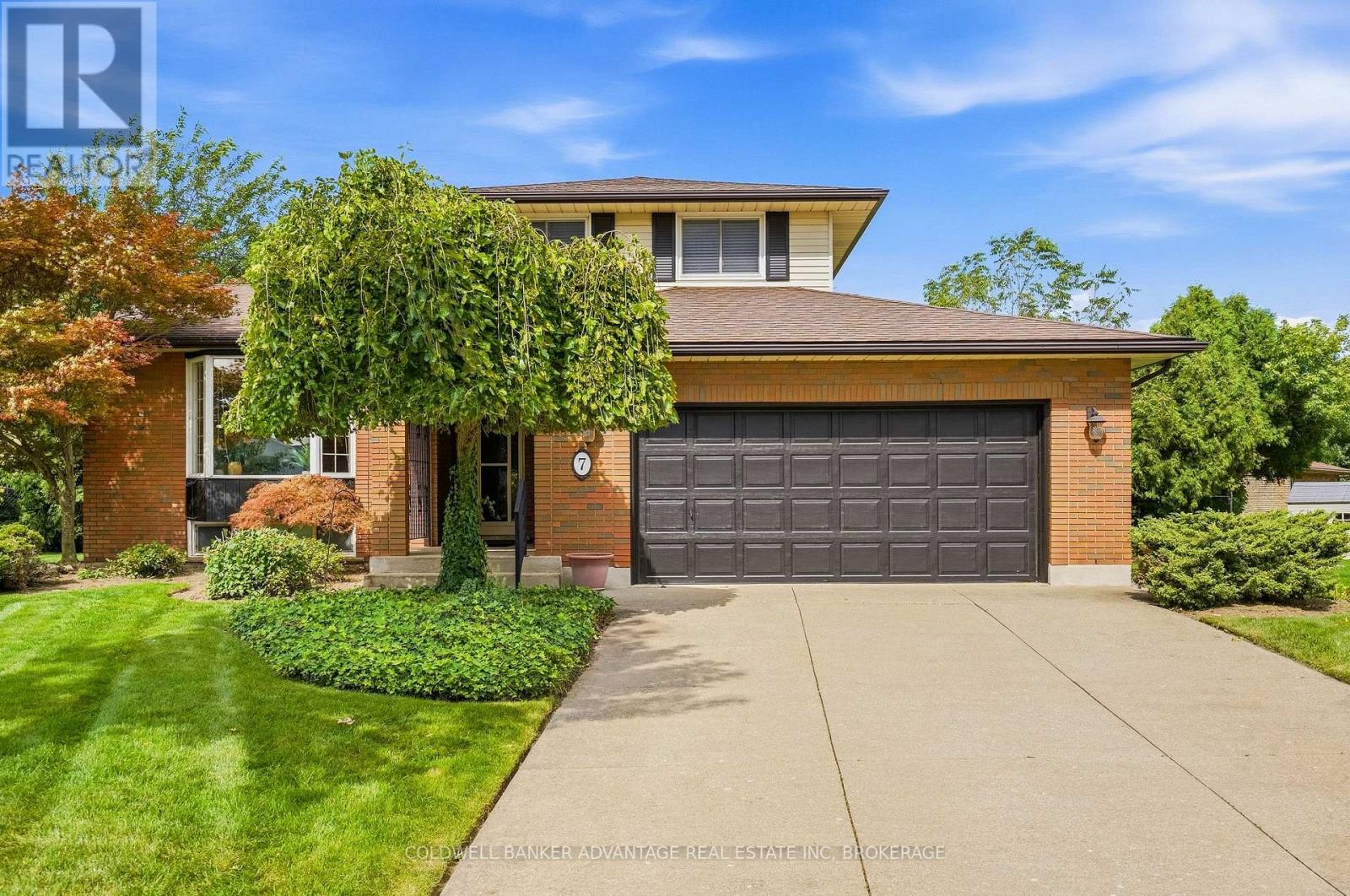 7 Lee Crescent, Thorold, Ontario  L2V 4G9 - Photo 4 - X13799736