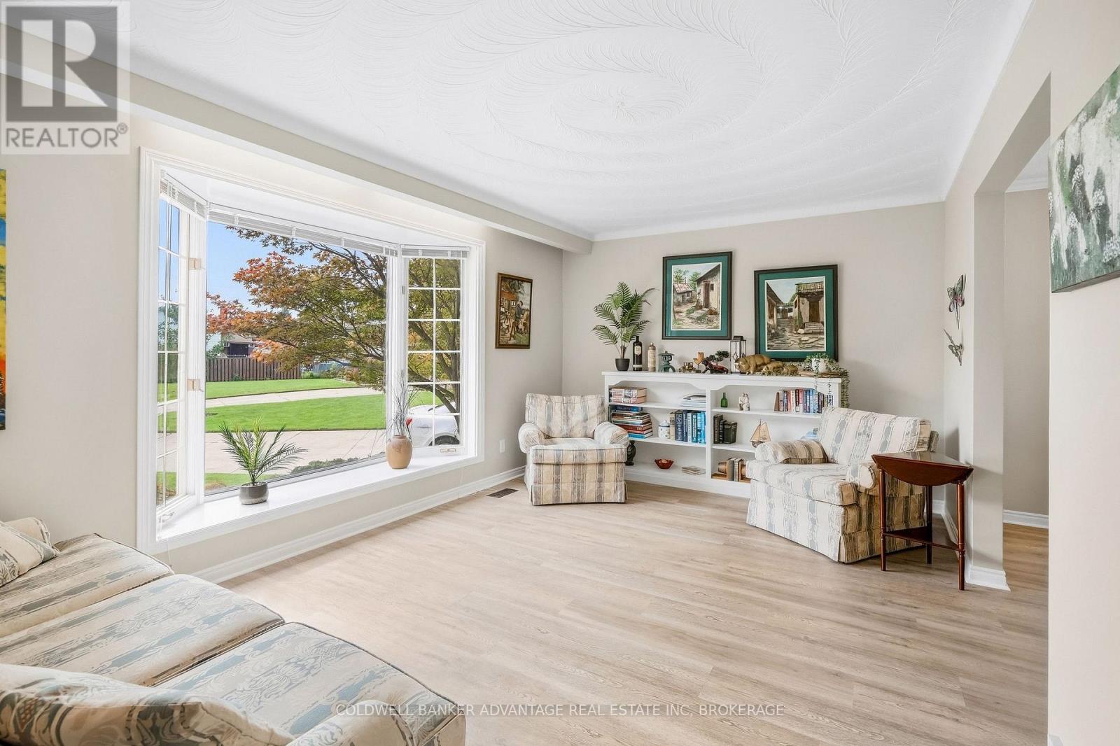 7 Lee Crescent, Thorold, Ontario  L2V 4G9 - Photo 7 - X13799736