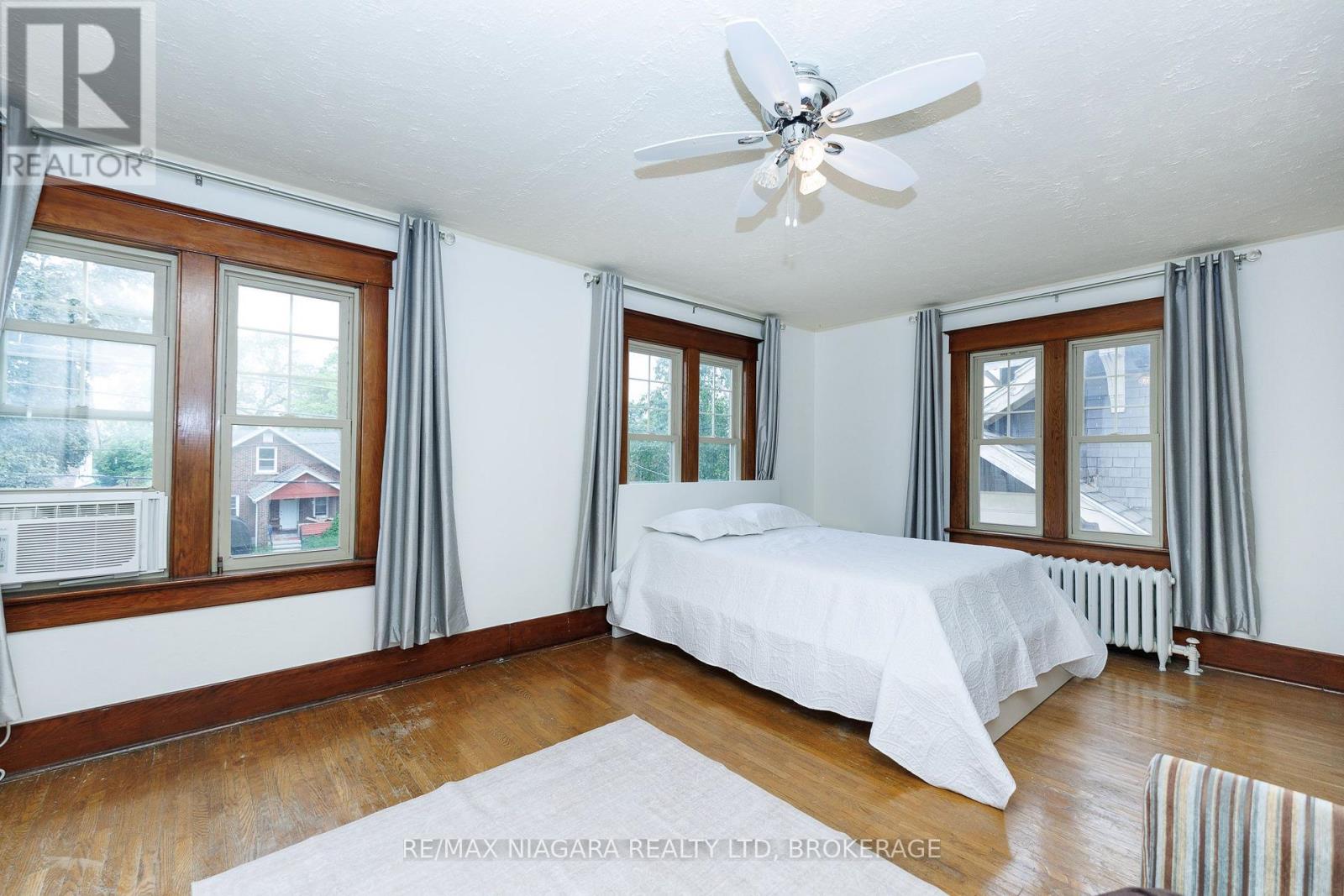 4864 Simcoe Street, Niagara Falls, Ontario  L2E 1V9 - Photo 14 - X13799882