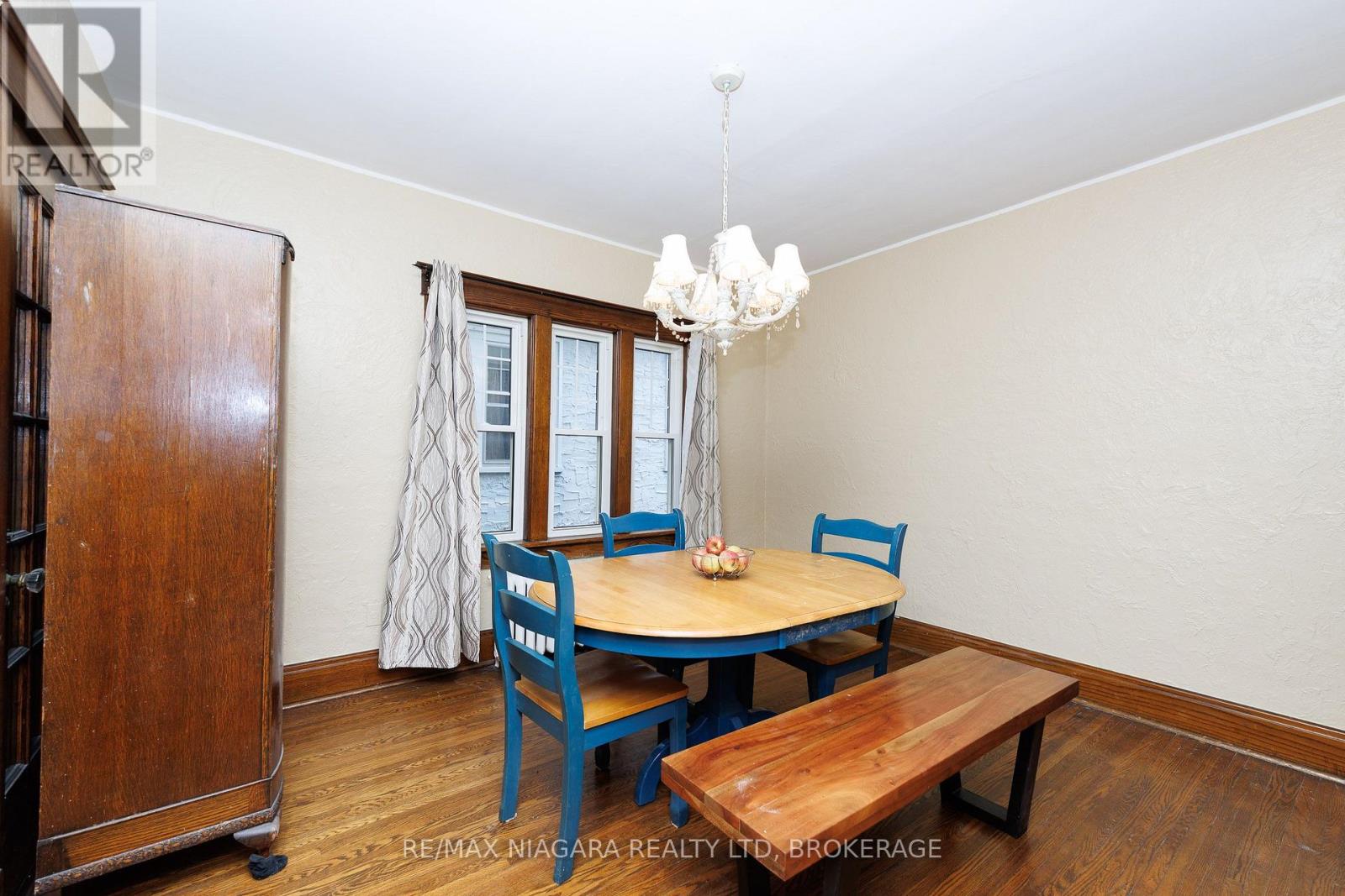 4864 Simcoe Street, Niagara Falls, Ontario  L2E 1V9 - Photo 7 - X13799882
