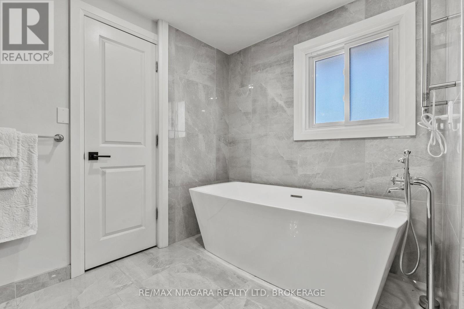 30 Orlando Drive, St. Catharines, Ontario  L2N 6X4 - Photo 24 - X13799926