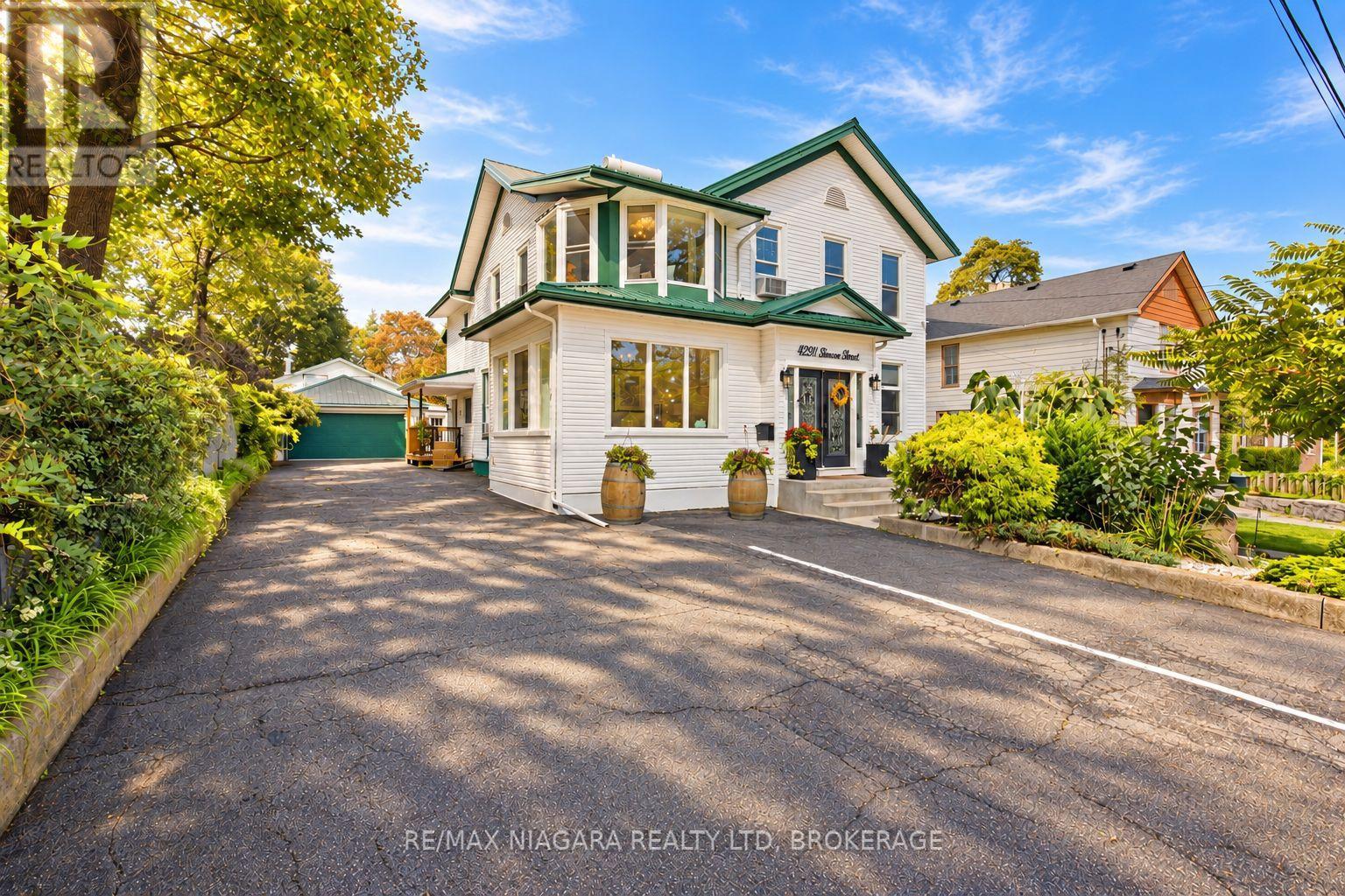 4291 SIMCOE STREET, Niagara Falls, Ontario